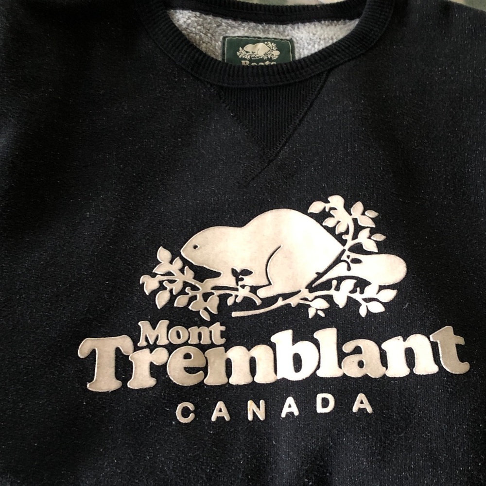 Roots Black fleeced lined Crewneck with Cream Beaver Logo